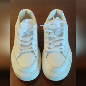 Zara Men's white leather runners
